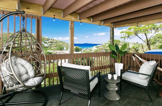 Oceanview Villa | Walk to Beach & Cruz Bay