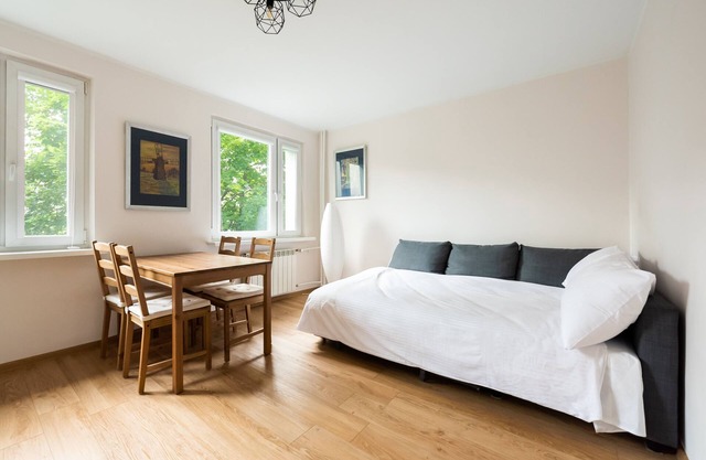 Ochota Standard Apartment