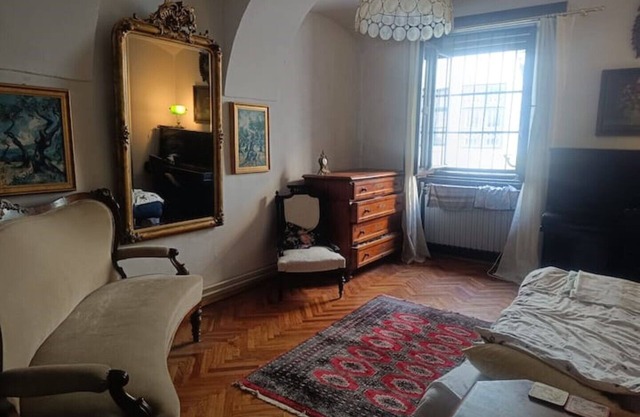 Old Town Palace Apartment