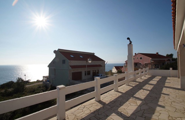 One bedroom apartment with terrace and sea view Zavalatica, Korčula (A-247-d)
