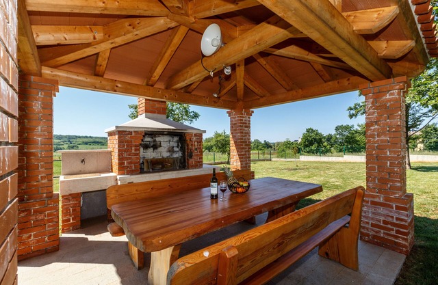 One of the most beautiful detached villas 3.5km from the sea in Porec