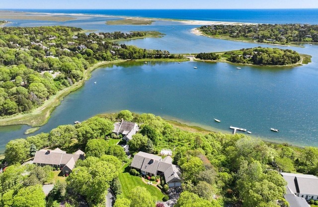 One Particular Harbor - East Orleans Waterfront Vacation Haven, Sleeps 10