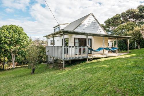 Oneroa Oasis - Oneroa Holiday Home
