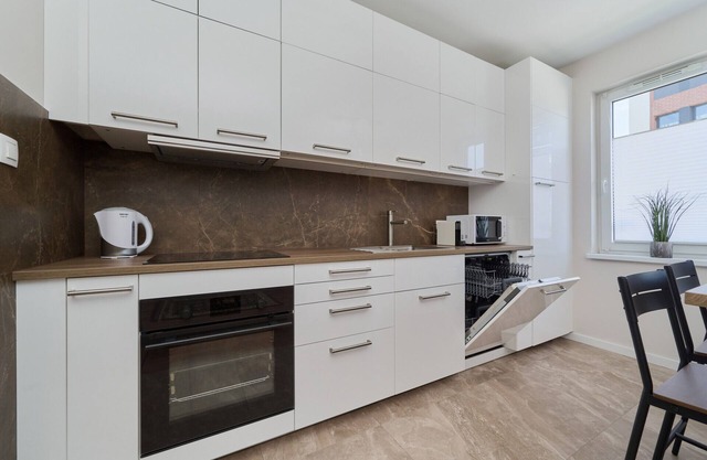 Opoczynska Apartment by Renters