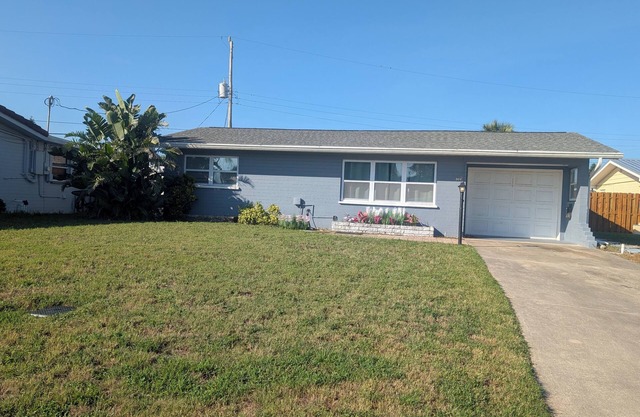 Ormond Beach Bungalow .Come make memories!