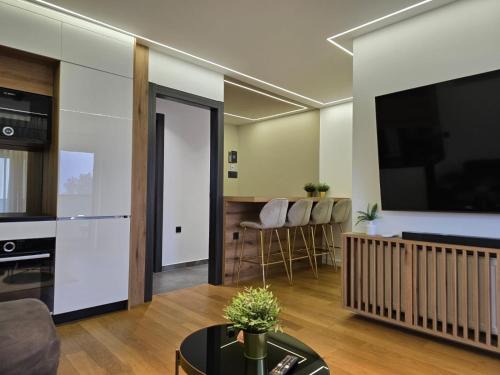 Osijek Luxury Center- self check in, two free private parking