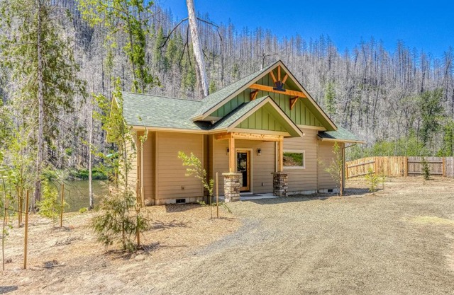 Osprey Nest Cabin