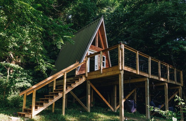 Oxley in the Woods: Off-Grid A-Frame Treehouse nestled in the woods