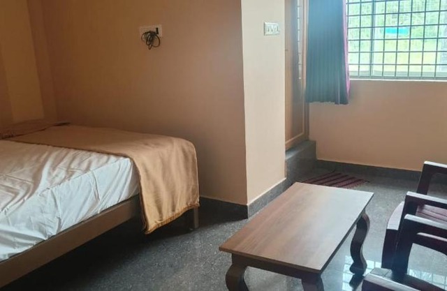P.M.Residency Boarding and Lodging