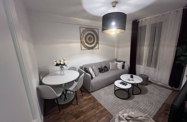 P24 Luxueux Paris, Disney, CDG Airport