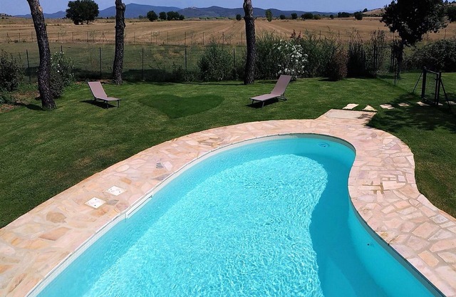 Paduletti - elegant country house near the sea with pool and dependance