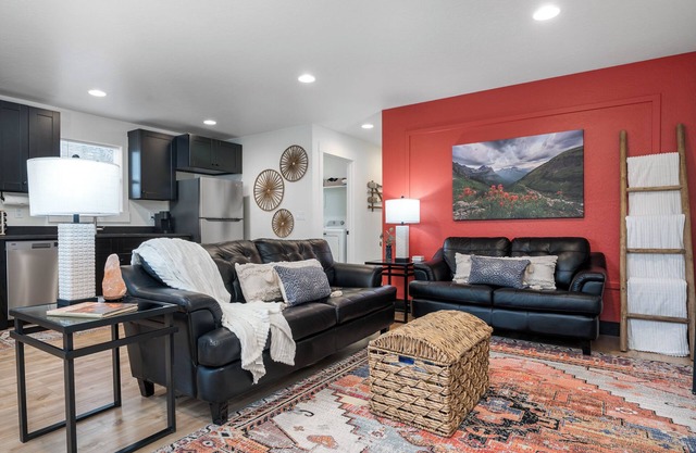 Paintbrush Bliss | Downtown Kalispell Retreat | Hot Tub | Walk to Breweries & Shops