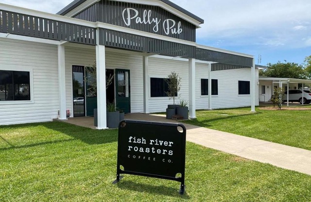 Pally Pub