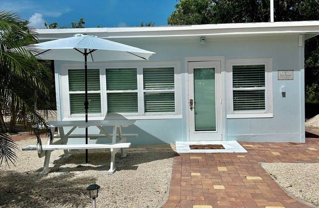 PALM COTTAGE nSummer vacation Lobster and Fishing season!nsleeps 4