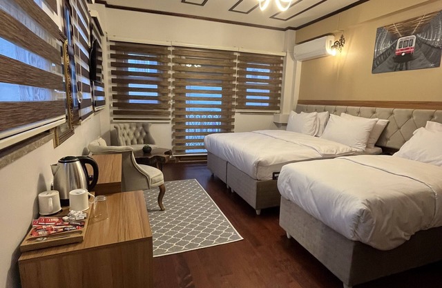 Palmera Art House