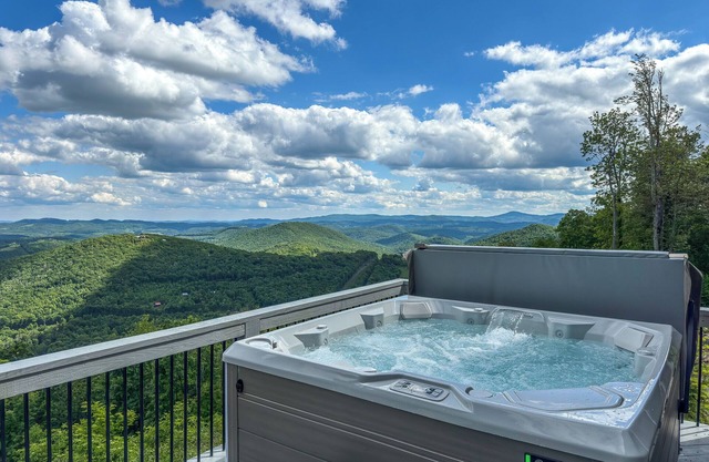 Panoramic Point Available Labor Day Weekend!