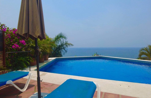 Paradise awaits 5 minutes from Playa Manzanillo
