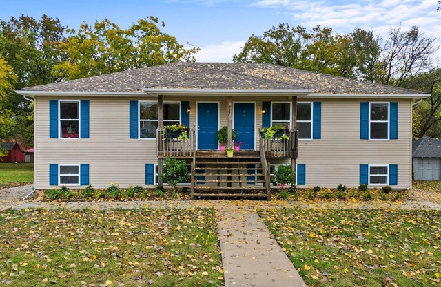 Park Place #1 - Stylish Apartment Located Across From Park