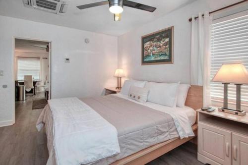 Park Shore Suite 9 - Madeira Beach!