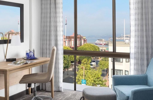 Partial Bay View King Room at Hotel Caza