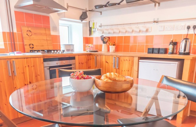 Pass the Keys | Pet & Cycle Friendly Garden Home in New Mills