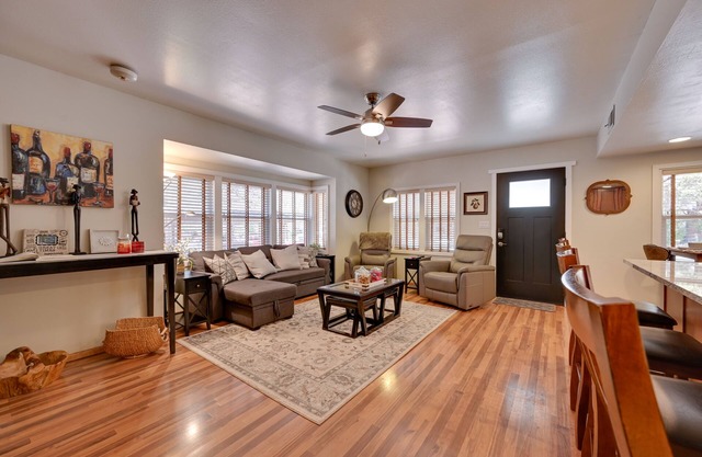 Peaceful Deck + Fire Pit: Payson Home!