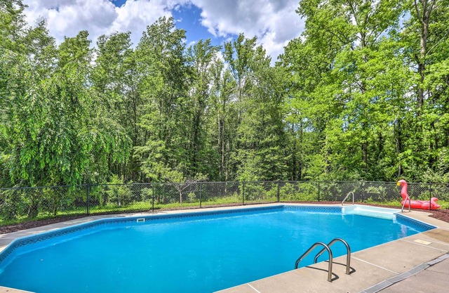 Peaceful New Jersey Retreat w/ Private Pool!