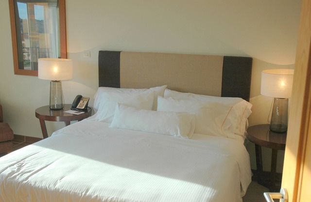 Peaceful & Tranquil Apartment overlooking amazing Golf Course