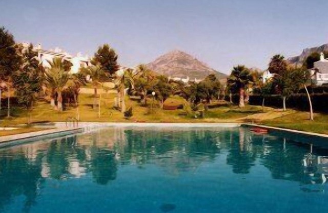 Peacefully located vacation home with a beautiful garden