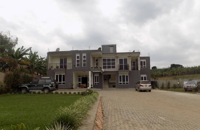Peak Resort Hotel