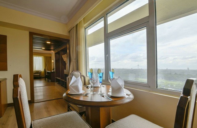 Peerless Hotel Kolkata
