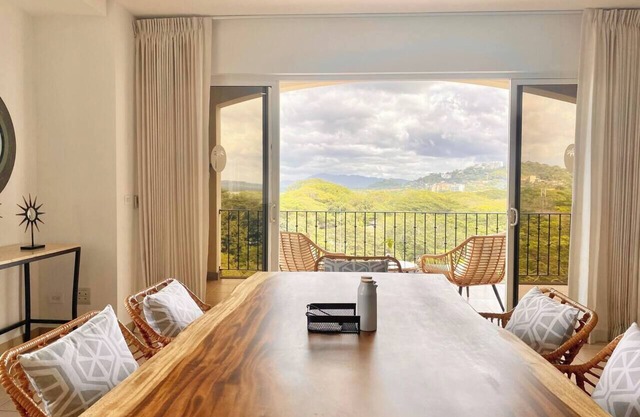 Peninsula 64 ߷Dazzling Ocean view Penthouse ߷ Fabulous amenities ߷