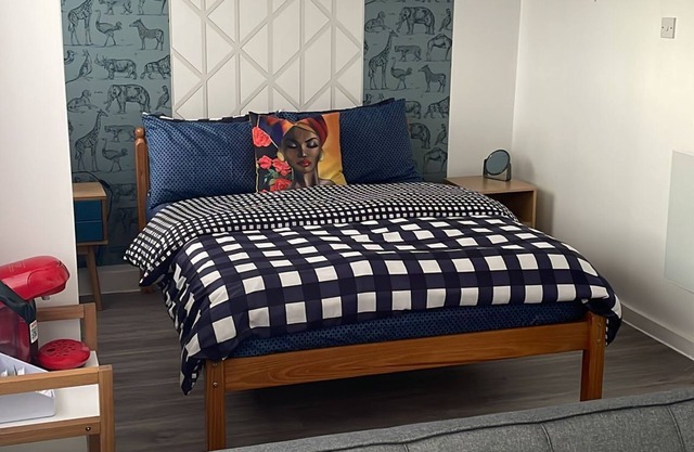 Penn Gardens - Flat 2