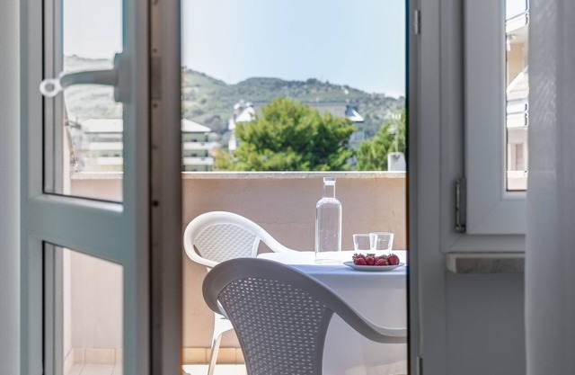 PENTHOUSE 3 MINUTES WALK FROM THE SEA WITH PARKING SPACE