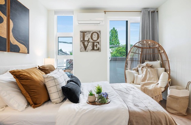 Perch - Howell Haven 19: Spacious & Chic | Private Rooftop | 98 WS