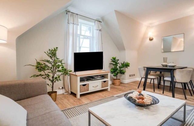 Perfectly Located & Large Marylebone Apartment