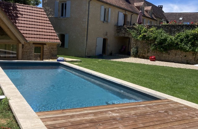 Périgord noir, 10-12 people, renovation by architect and private pool!