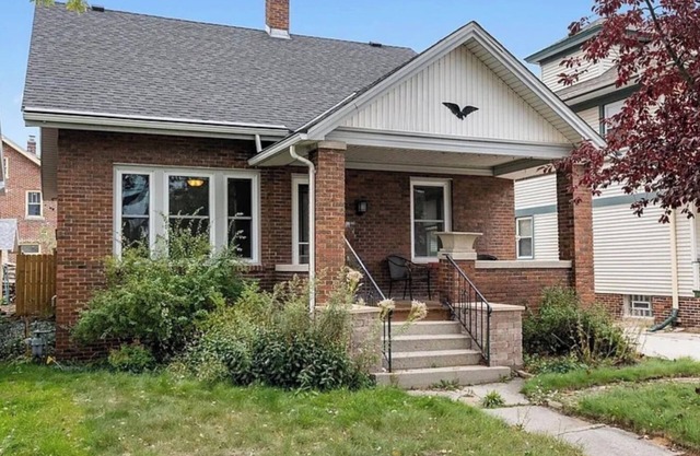 Pet-Friendly 3BR Retreat!