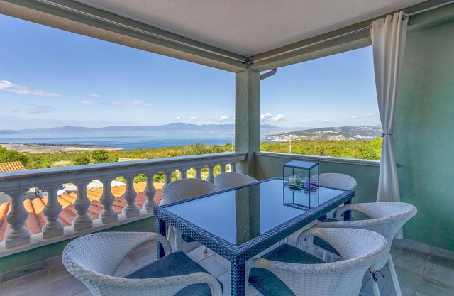 Pet friendly apartment in Smrika