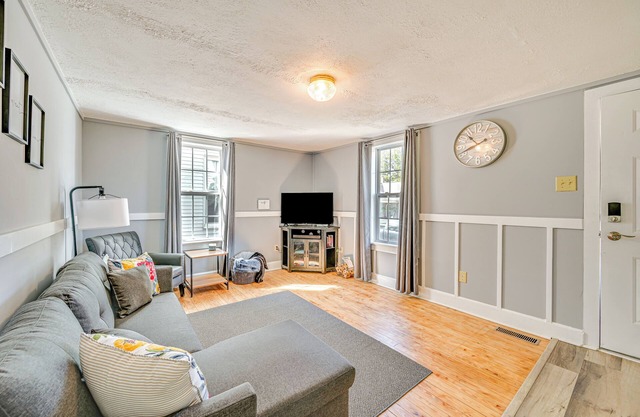 Pet-Friendly Apt: Yard & Fire Pit in Boonville