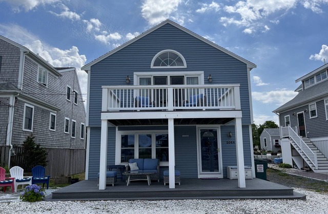 Pet Friendly Beach House - Sleeps 7, Across Street from Private Sagamore Beach
