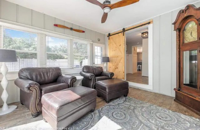 Pet Friendly Cozy North Naperville 3 BED/2 BA Home