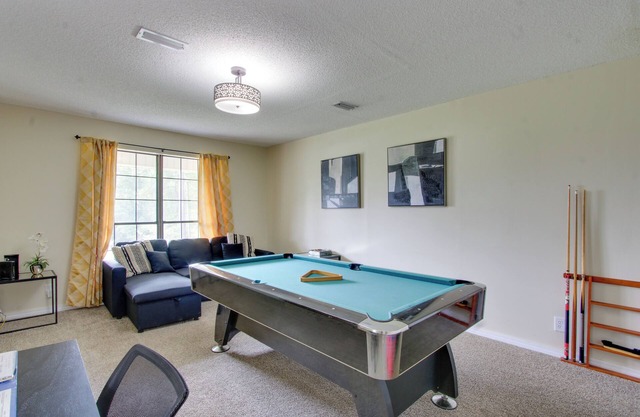 Pet-Friendly Daleville Home: 3 Mi to Fort Novosel!