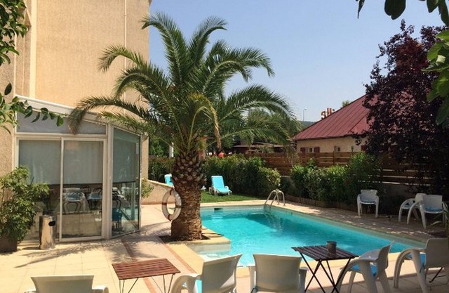 Pet-friendly Hotel Close to Parc des Collines de Cuques! w/Breakfast & Pool!