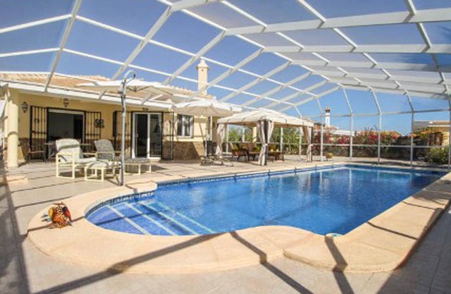 Pet friendly home in ARBOLEAS