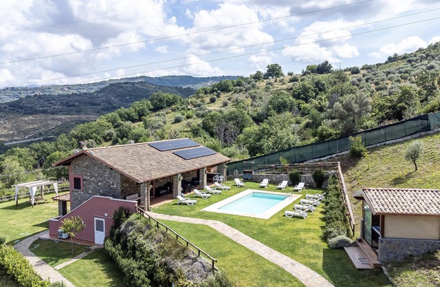 Pet friendly home in Torchiara