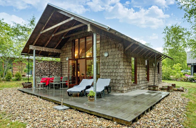 Pet friendly home in Kibæk with kitchen