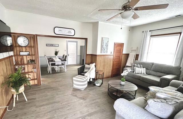 Pet friendly house with 3 king beds and fenced in back yard.