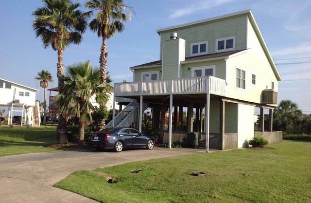 Pet-friendly in Pirates Beach