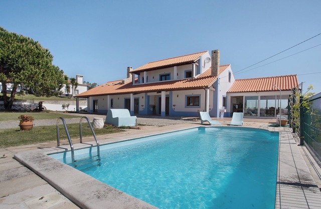 Pet-Friendly Villa Melquites Country House with Mountain View, Pool, Wi-Fi, Terraces & Garden